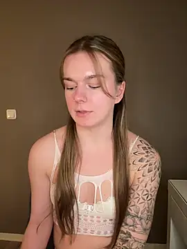 LisaFreierxx online show from 02.17.26