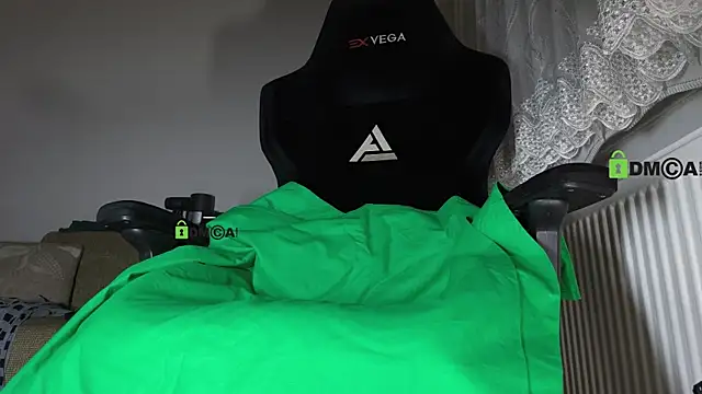 Snapshot of gizemllixxx chatting on 01.13.26 gizemllixxx online show from 01.13.26