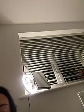 Snapshot of Bethrae25 chatting on 11.04.25 Bethrae25 online show from 11.04.25