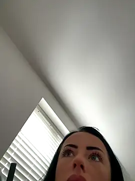 Snapshot of Bethrae25 chatting on 11.28.25 Bethrae25 online show from 11.28.25