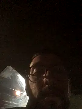 Snapshot of Maqbur chatting on 11.08.25 Maqbur online show from 11.08.25