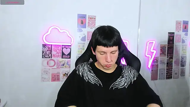 CutieKai  online show from 04.07.26