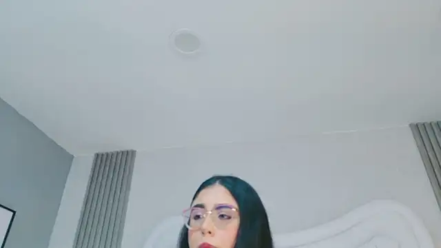 ScarlettPetrova online show from 04.26.26