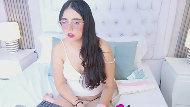 ScarlettPetrova online show from 06.05.26