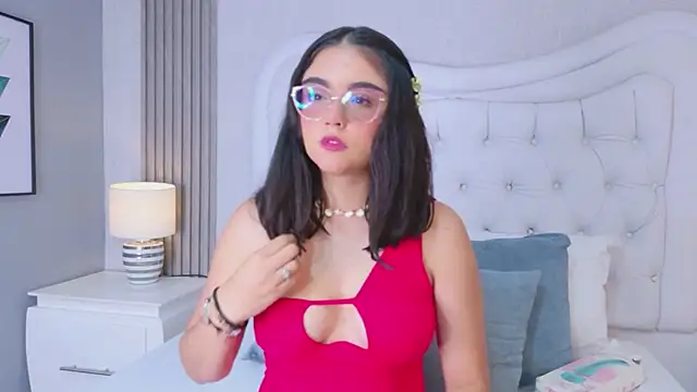 ScarlettPetrova online show from 06.10.26