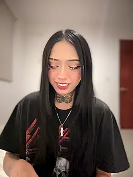 JIORYOvO online show from 11.13.25