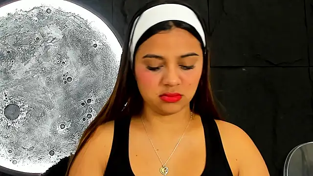 Snapshot of dulce_lian chatting on 12.22.25 dulce lian online show from 12.22.25