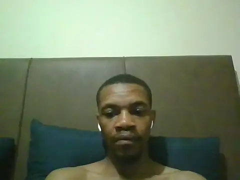 Snapshot of NkabiDick chatting on 11.27.25 NkabiDick online show from 11.27.25