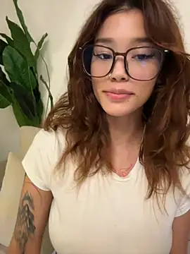 Snapshot of bergmanamii chatting on 07.20.26 bergmanamii online show from 07.20.26