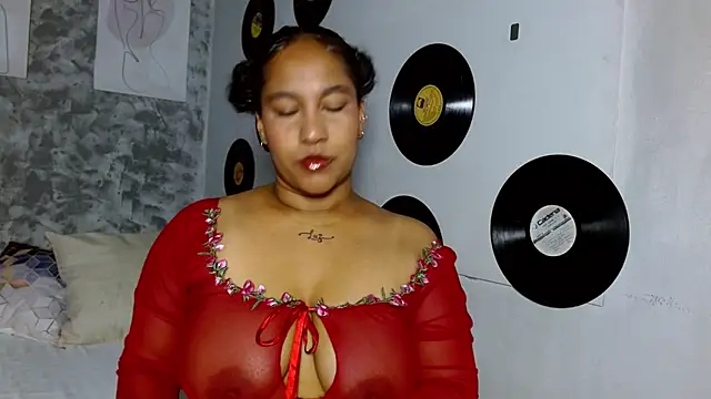 Snapshot of Ambar_foxy chatting on 02.02.26 Ambar foxy online show from 02.02.26