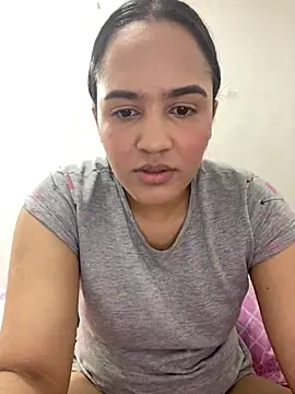 Snapshot of Ivy_08 chatting on 07.19.26 Ivy 08 online show from 07.19.26