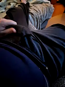 Snapshot of Boy18cm93 chatting on 11.12.25 Boy18cm93 online show from 11.12.25