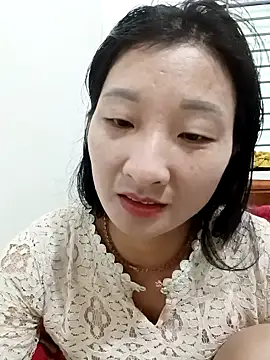 Snapshot of wees-lind chatting on 11.18.25 wees-lind online show from 11.18.25