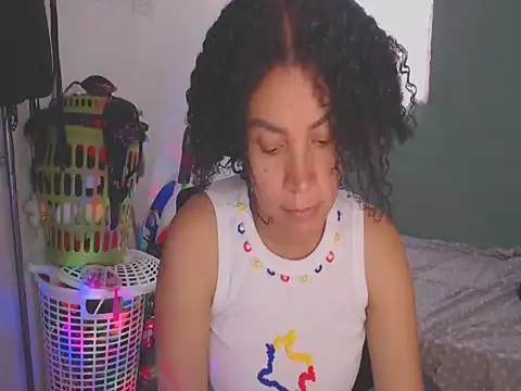shayna cute online show from 07.03.26