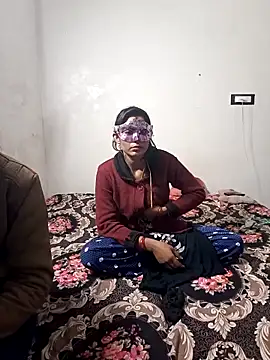 Snapshot of Real-Family chatting on 12.19.25 Real-Family online show from 12.19.25