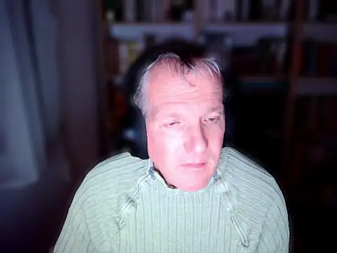 Snapshot of ChocolatMilka44 chatting on 11.04.25 ChocolatMilka44 online show from 11.04.25