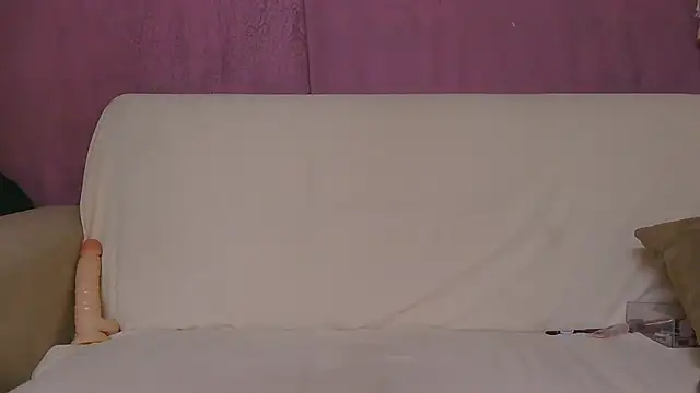 Snapshot of kizil_0 chatting on 12.17.25 kizil 0 online show from 12.17.25