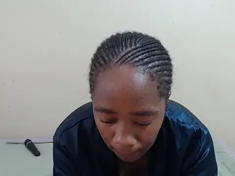 Snapshot of SexyLipss_ chatting on 02.14.26 SexyLipss online show from 02.14.26