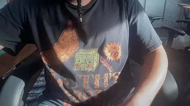 Snapshot of xeviall chatting on 01.08.26 xeviall online show from 01.08.26