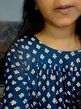 Snapshot of Neha533 chatting on 02.14.26 Neha533 online show from 02.14.26