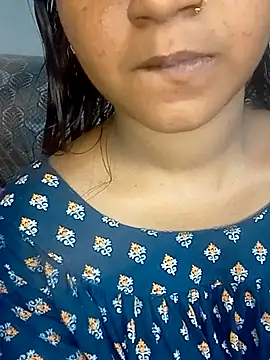 Snapshot of Neha533 chatting on 03.08.26 Neha533 online show from 03.08.26