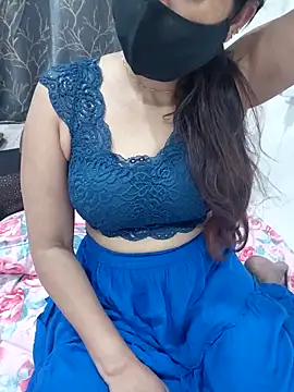 Snapshot of Aarti909090 chatting on 04.12.26 Aarti909090 online show from 04.12.26