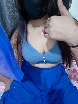 Snapshot of Aarti909090 chatting on 04.13.26 Aarti909090 online show from 04.13.26