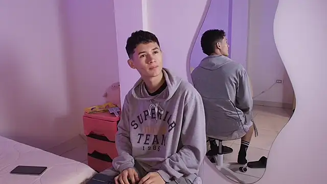 Eiden Blake online show from 11.28.25