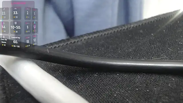 Snapshot of horneyworld007 chatting on 02.14.26 horneyworld007 online show from 02.14.26