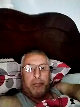 Snapshot of KAXABE11 chatting on 11.21.25 KAXABE11 online show from 11.21.25