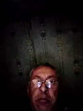 Snapshot of KAXABE11 chatting on 12.14.25 KAXABE11 online show from 12.14.25