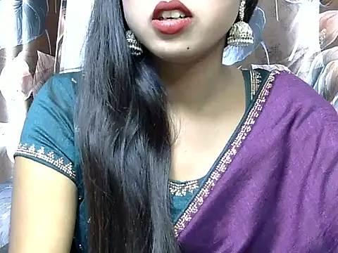 hottest mahi online show from 11.03.25