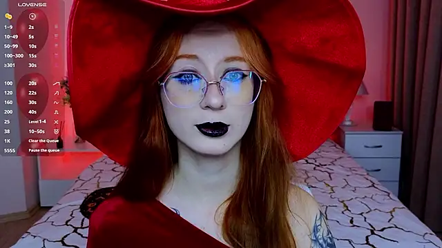 Snapshot of WICKEDEMBER chatting on 02.09.26 WICKEDEMBER online show from 02.09.26