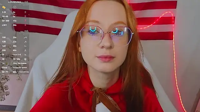 Snapshot of WICKEDEMBER chatting on 03.10.26 WICKEDEMBER online show from 03.10.26