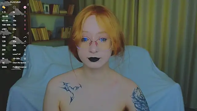 Snapshot of WICKEDEMBER chatting on 03.15.26 WICKEDEMBER online show from 03.15.26