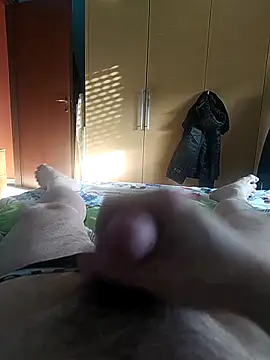 Snapshot of Cini75 chatting on 04.06.26 Cini75 online show from 04.06.26