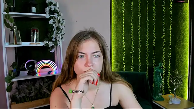Snapshot of baby_hotte chatting on 06.30.26 baby hotte online show from 06.30.26