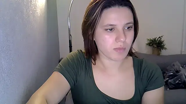 Snapshot of KiraHoney chatting on 12.03.25 KiraHoney online show from 12.03.25