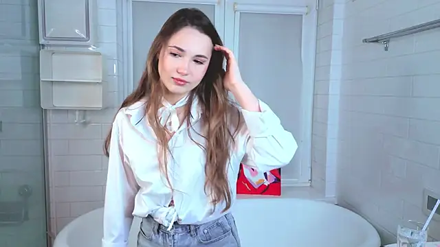 LeenaPuita online show from 11.22.25