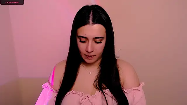 Snapshot of AlinaDoll_ chatting on 01.08.26 AlinaDoll online show from 01.08.26