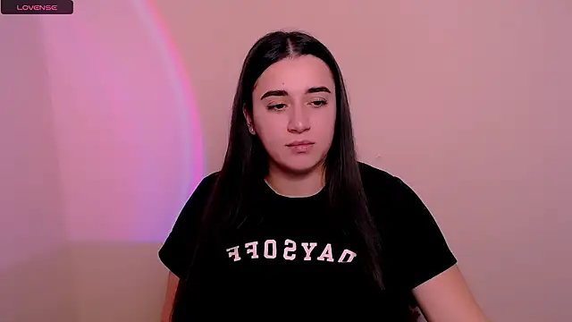 Snapshot of AlinaDoll_ chatting on 01.11.26 AlinaDoll online show from 01.11.26