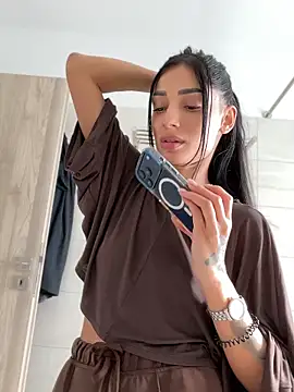 VickyM99 online show from 04.23.26