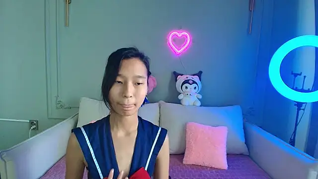 Snapshot of lihnpham chatting on 12.03.25 lihnpham online show from 12.03.25