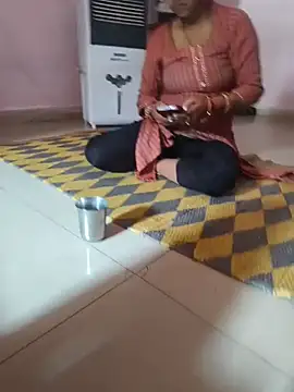 Snapshot of Lailamajnu1996 chatting on 02.20.26 Lailamajnu1996 online show from 02.20.26