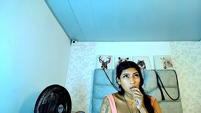 Snapshot of KimberlyFox_t chatting on 06.29.26 KimberlyFox t online show from 06.29.26