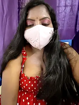 Snapshot of Yuvika66 chatting on 11.04.25 Yuvika66 online show from 11.04.25