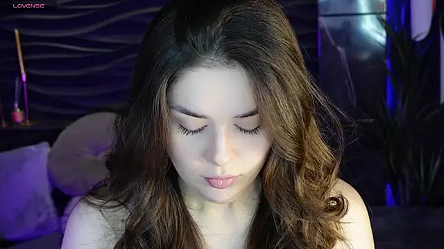 Snapshot of melanie_neal chatting on 11.23.25 melanie neal online show from 11.23.25