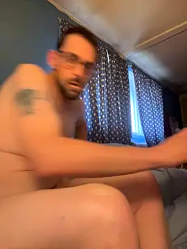 biggdaddyandqueenn online show from 11.15.25