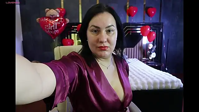 VelvetLuck online show from 02.18.26