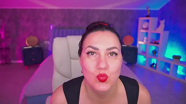 VelvetLuck online show from 07.22.26